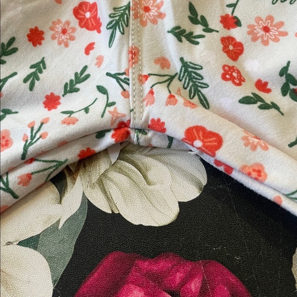 Colorful Patterned Leggings Set - Picture 6 of 7